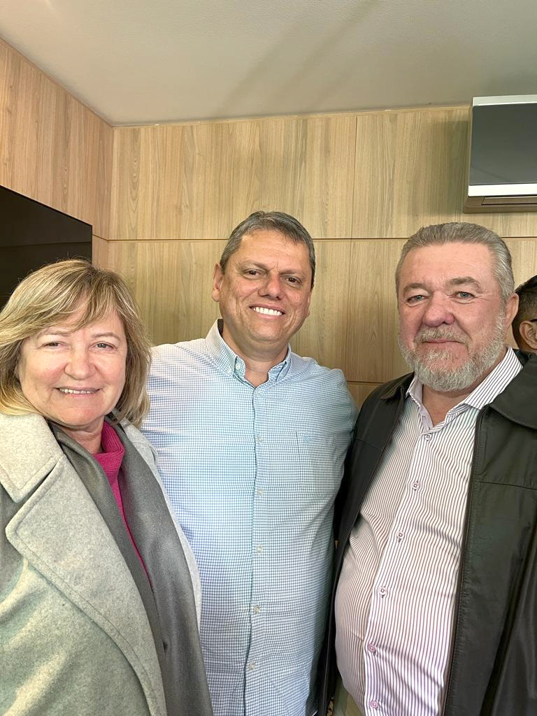 Fiorani se encontra com Tarcísio no Conexidades.