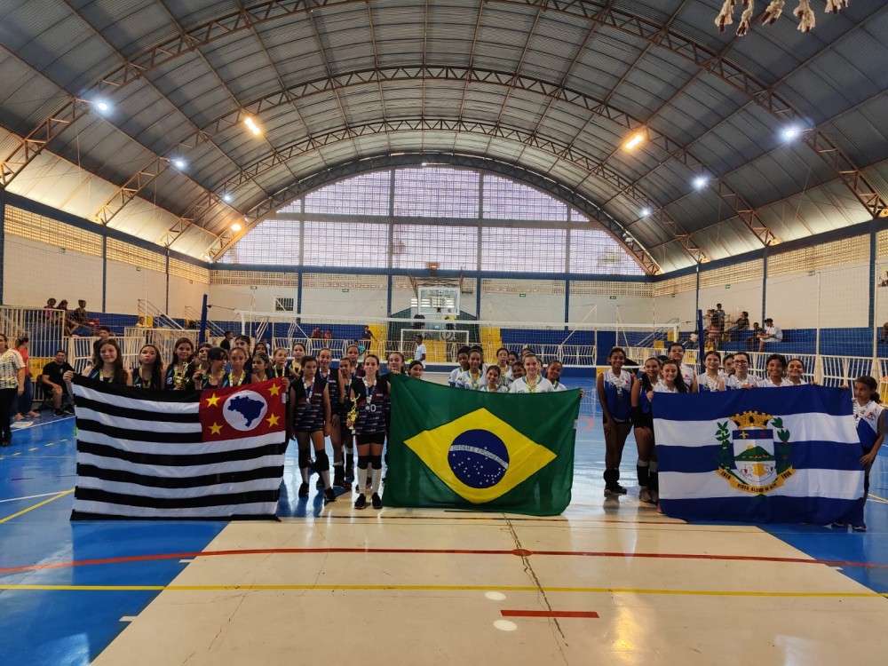 Vista Alegre encerra com sucesso a 1ª Copa Regional de vôlei de base.