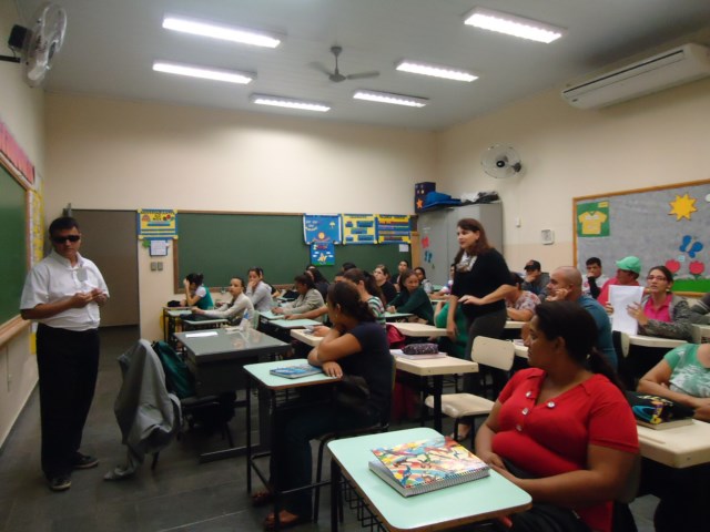 Iniciam cursos de Assistente Administrativo e Almoxarife em Vista Alegre do Alto.
