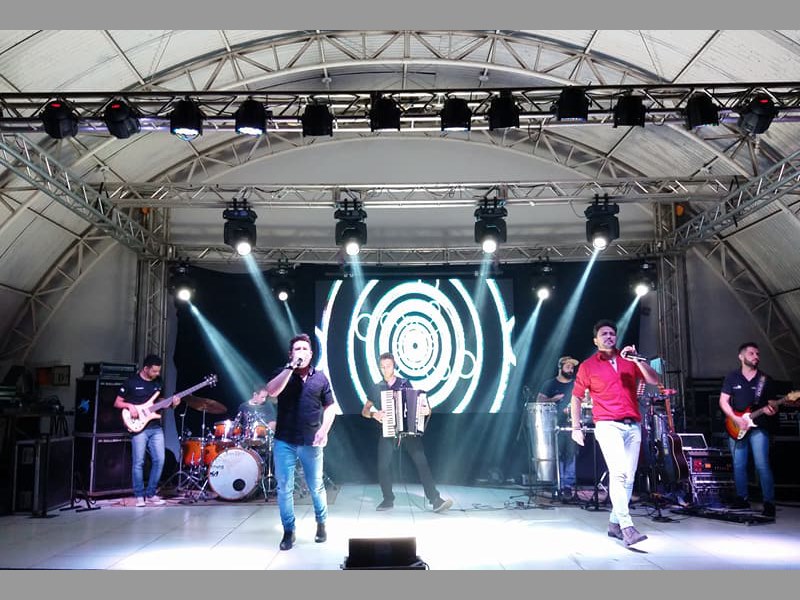 Shows animam o aniversário de Vista Alegre.