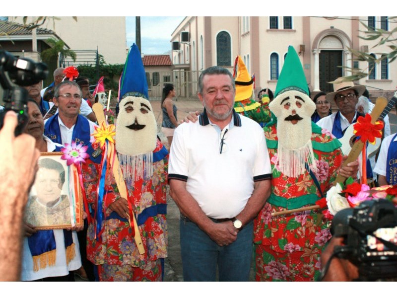 Vista Alegre promove com sucesso Folia de Reis.
