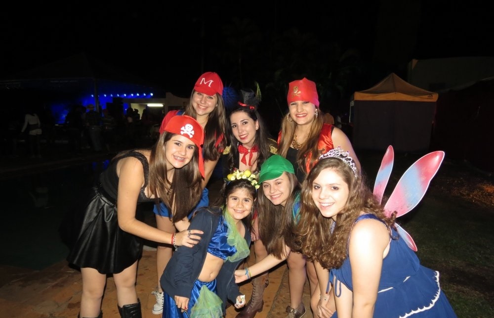 Festa à Fantasia em Vista Alegre do Alto.
