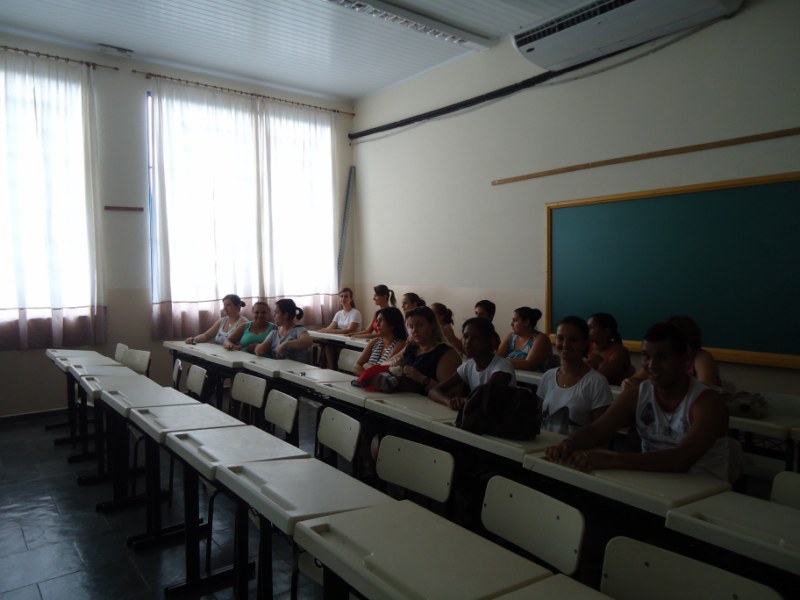 Secretária de Educação promove encontro de formação para educadores da Creche Coração de Jesus.