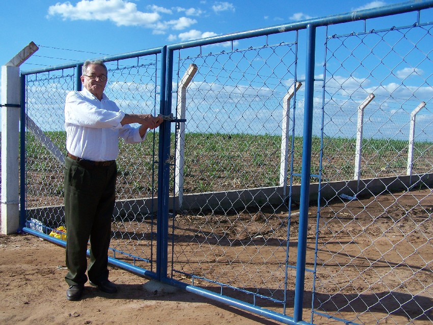 Prefeitura realiza melhorias no novo aterro sanitário.