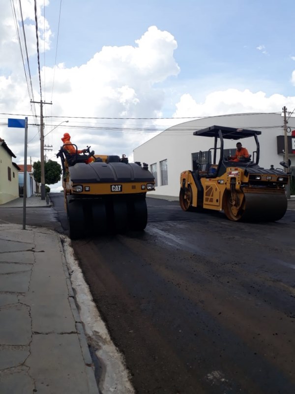 Prefeitura de Vista Alegre segue investindo na recuperação de vias.