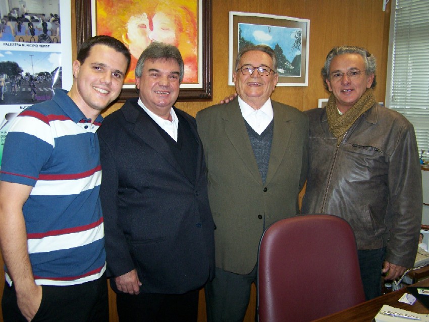 Prefeito de Vista Alegre visita Secretaria do Meio Ambiente.