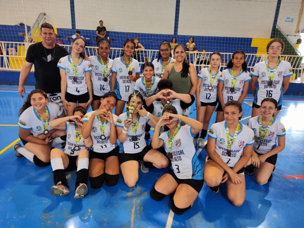 Vista Alegre está realizando Copa Regional de vôlei de categorias de base.