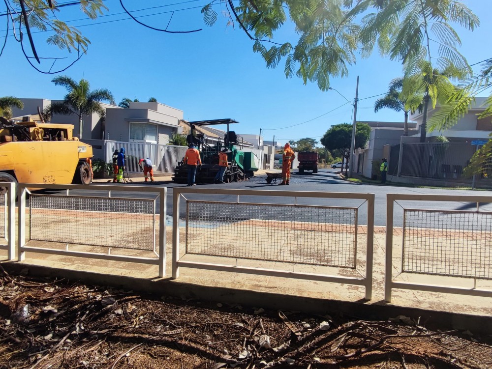 Prefeitura inicia nova etapa de recapeamento em Vista Alegre.