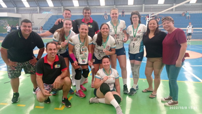 Vista Alegre fica em terceiro lugar na Copa Regional de vôlei feminino.