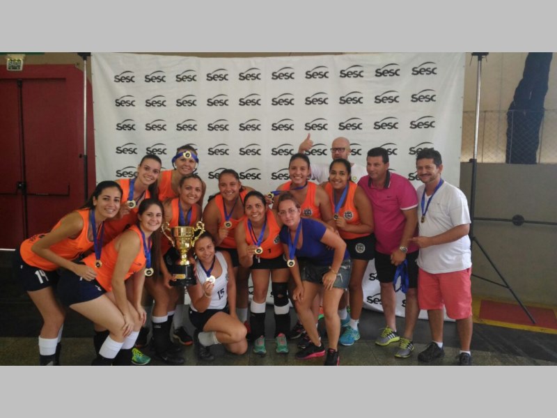 Vista Alegre é campeã da Copa Sesc Verão de vôlei feminino.