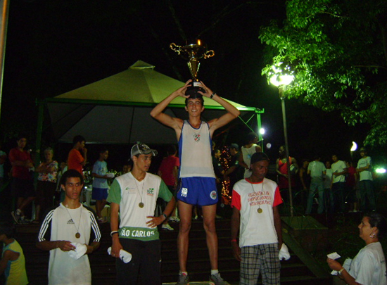 Atleta de Vista Alegre é bi na São Silvestre em Brotas.