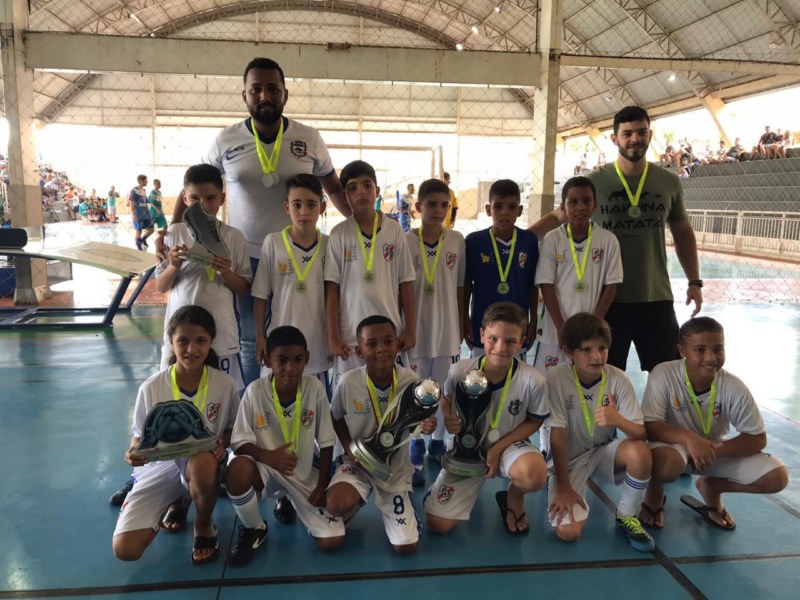 Vista Alegre conquista dois vices nas categorias de base de futsal.
