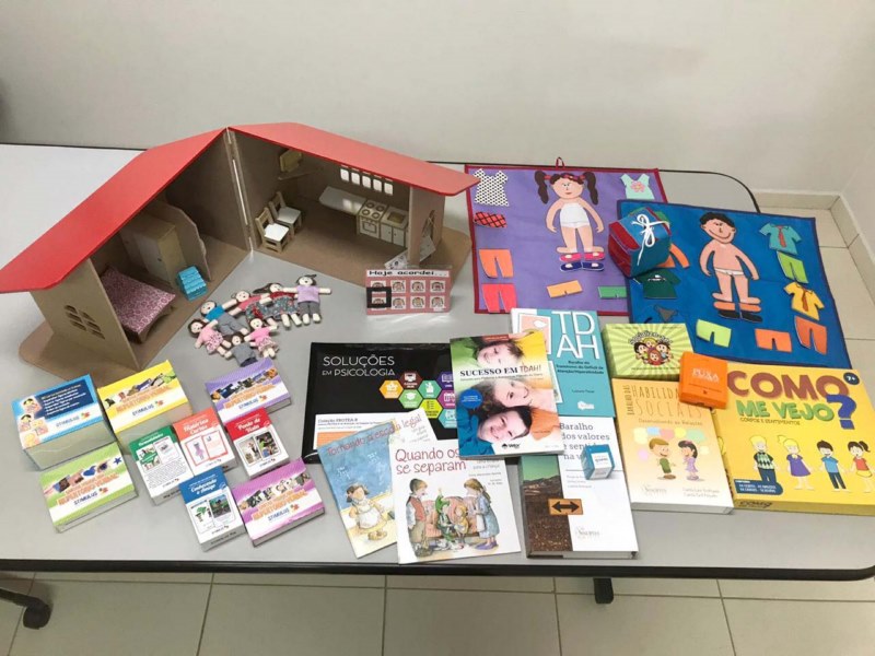Prefeitura de Vista Alegre adquire materiais para setor de psicologia.