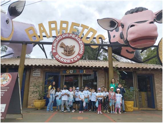 Alunos da escola ‘Irineu Julião’ visitam o Rancho do Peãozinho em Barretos e participam de atividades.