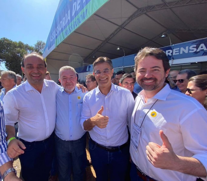 Prefeito Fiorani visita Agrishow junto com governador Rodrigo Garcia.