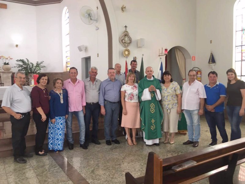 Aniversário de 60 anos de Vista Alegre é comemorado com show e missa.
