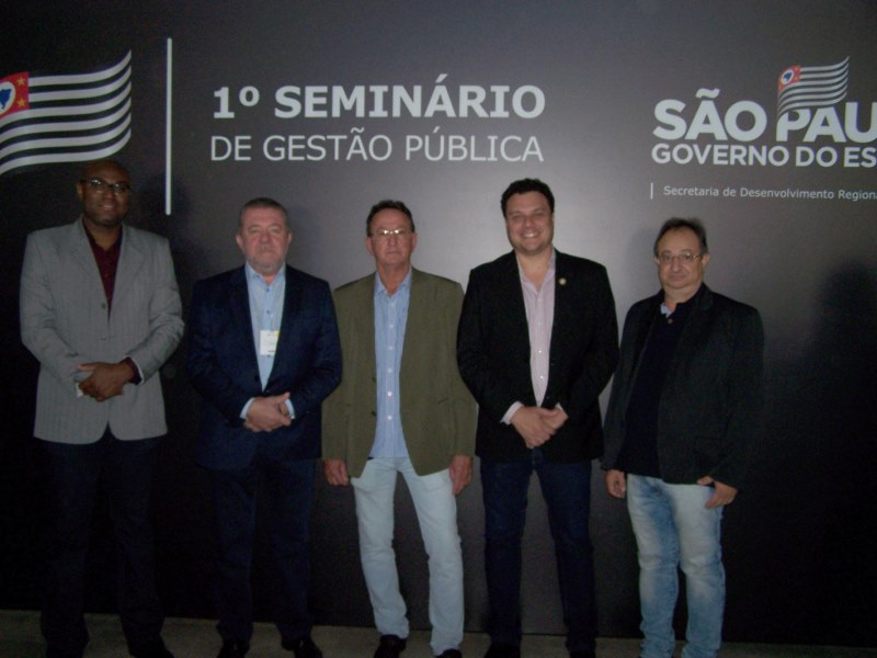 Prefeito Fiorani e vereadores participam do 1º seminário de gestão pública em SP.