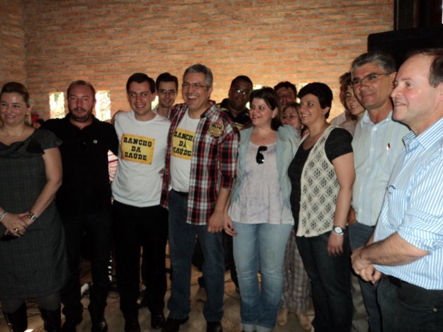 Camila e Rita com o Ministro da Saúde.