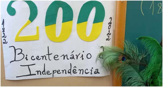 Escola faz exposição sobre 200 anos da Independência do Brasil.