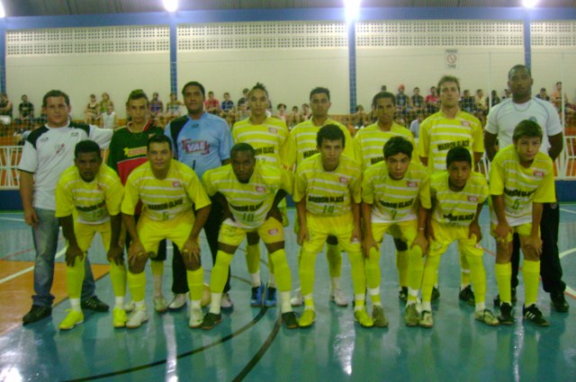 CME Júnior é o primeiro classificado para semifinal.