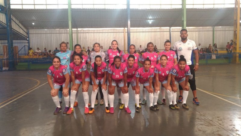 Futsal feminino de Vista Alegre é vice-campeão de torneio regional.