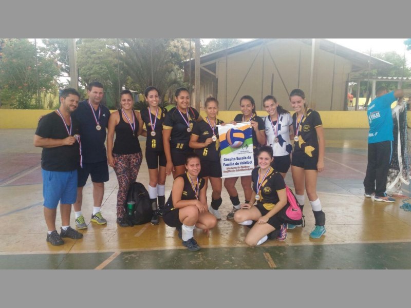 Vista Alegre conquista título no vôlei feminino sub-19.