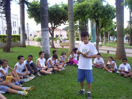 Projeto "Brincar" e "Entre na Roda".
