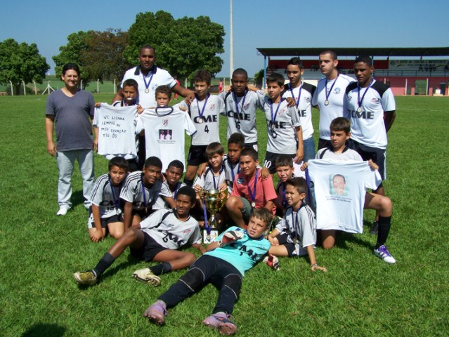 Vista Alegre é campeão em 2 categorias do quadrangular de futebol.