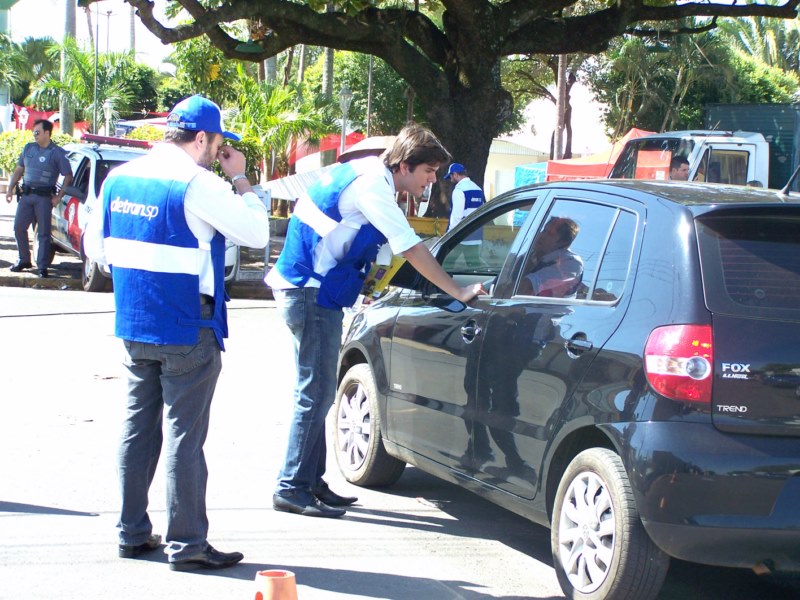 Detran promove ações educativas em Vista Alegre.