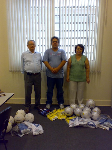Prefeitura de Vista Alegre ganha material esportivo.