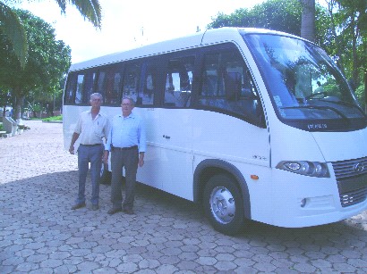Prefeitura de Vista Alegre Ganha um Novo Micro-Ônibus.