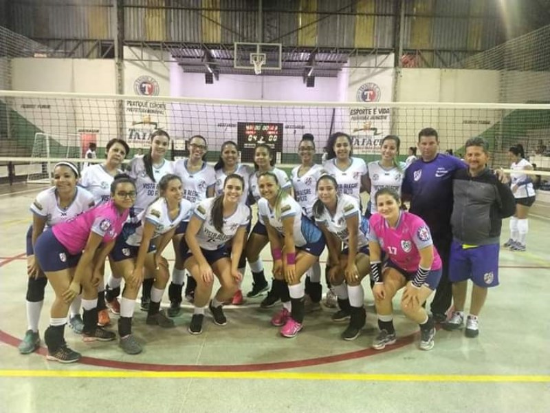 Vista Alegre vai disputar o terceiro lugar da Copa Regional de vôlei feminino.