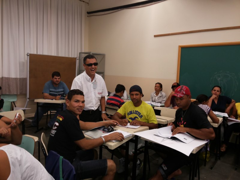 Prefeitura de Vista Alegre do Alto oferece cursos de Assistente Administrativo, Almoxarife e Auxiliar de Logística.