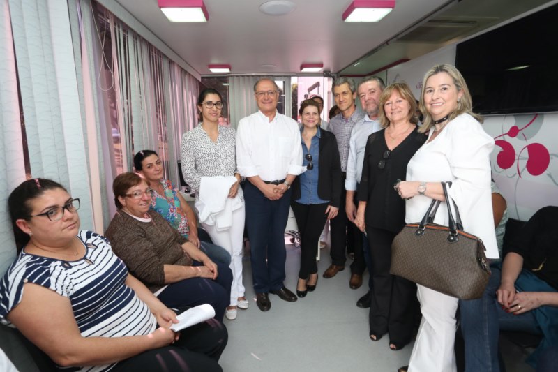 Carreta do programa ‘Mulheres de Peito’ visita Vista Alegre.