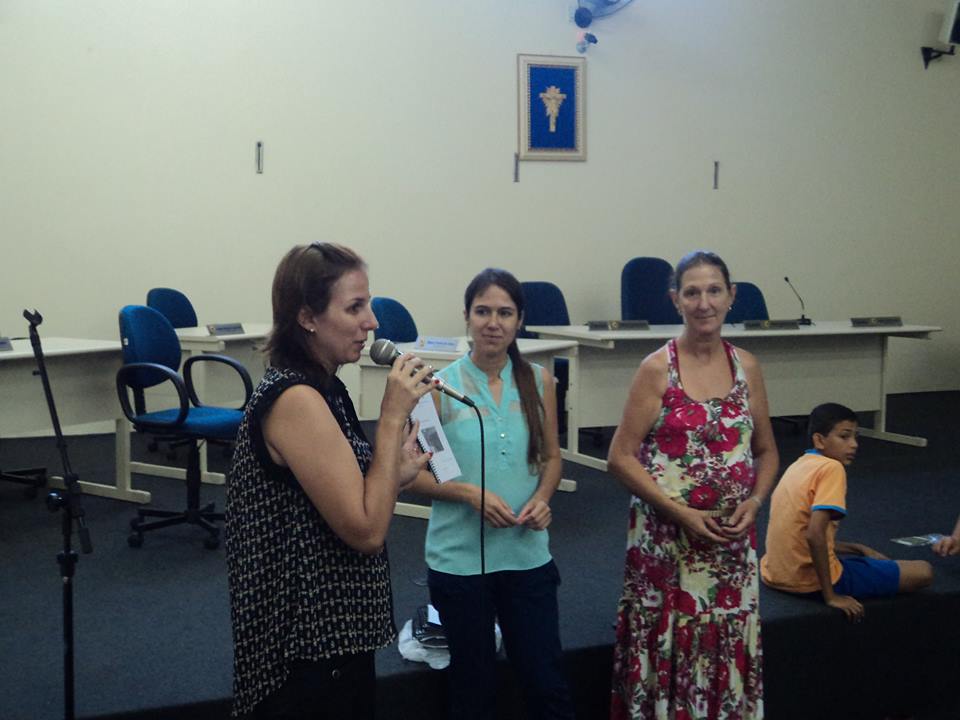 Confraternização entre o Grupo de Convivência do Idoso e o Projeto Brincar, Relaxar e Aprender.