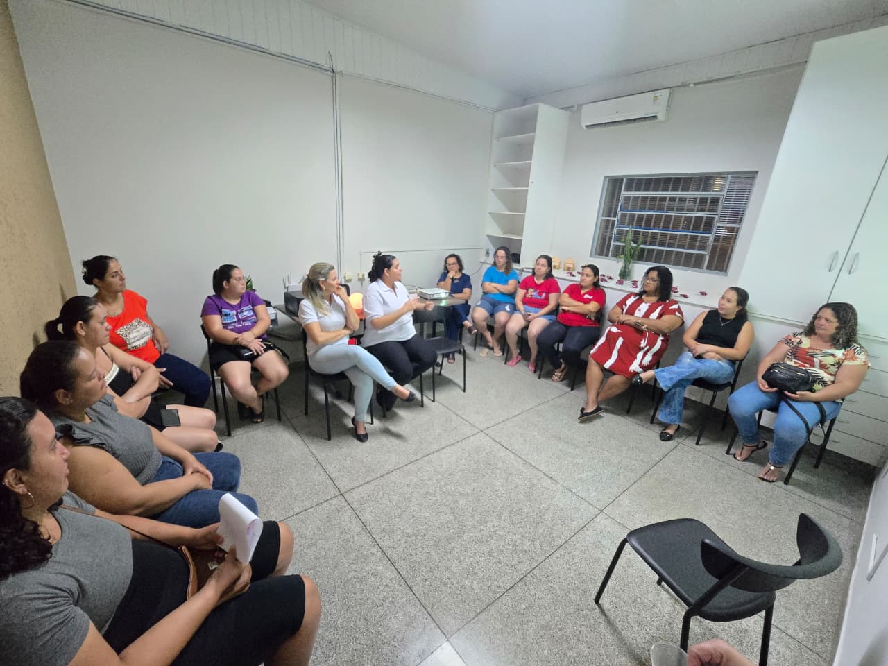 Grupo “Cuidando de Quem Cuida” promove acolhimento a mães de alunos atípicos da rede municipal.