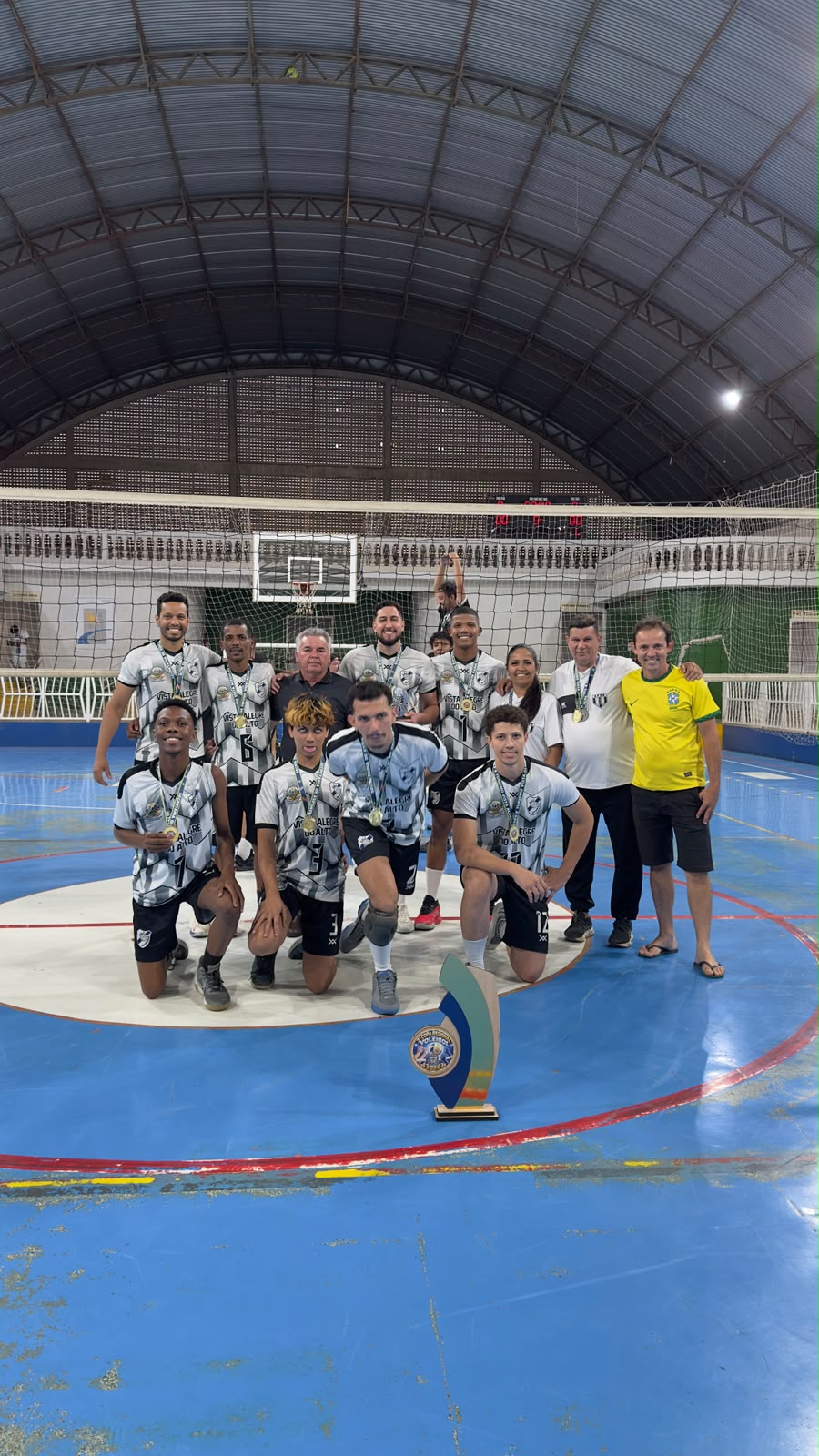 Vista Alegre do Alto conquista título da Série Ouro no 7º Campeonato Regional de Voleibol.